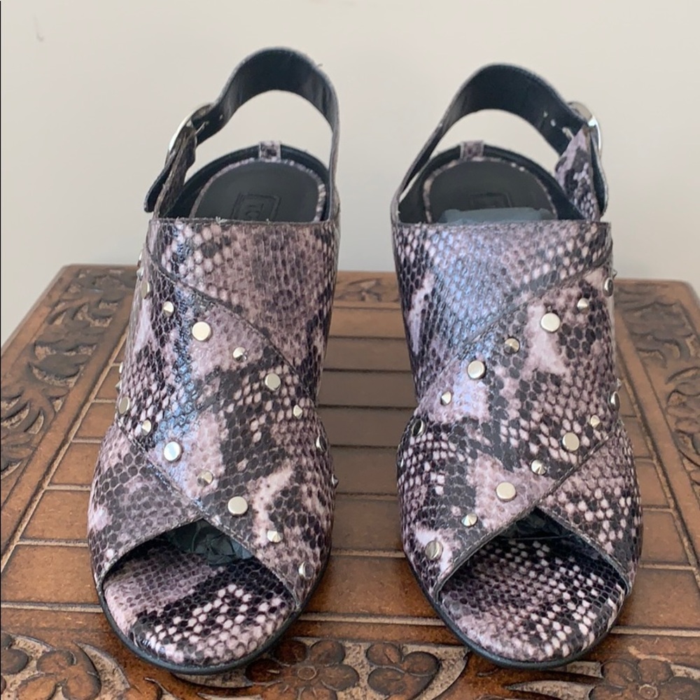 Top Shop Shoes (Snake Skin Multi )